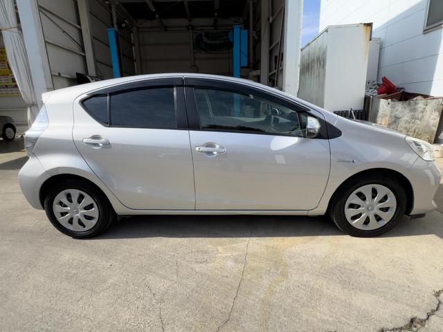 アクア Ｓ　運転席・助手席エアバック　ＡＢＳ　ＥＳＣ　衝突安全ボディ　キーレスエントリー　アイドリングストップ（45枚目）