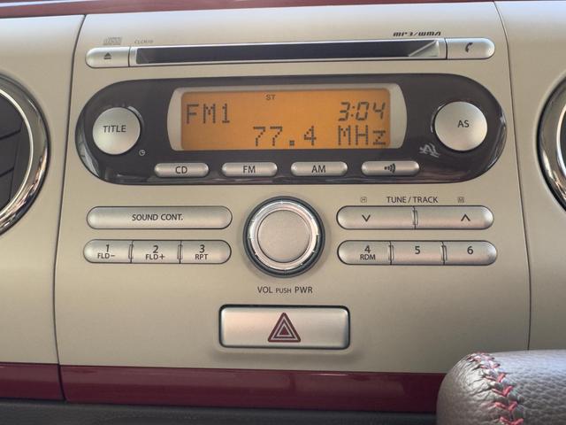 アルトラパンショコラ Ｘ　運転席・助手席エアバック　ＡＢＳ　盗難防止システム　衝突安全ボディ　キーレスエントリー　スマートキー　アイドリングストップ　ＨＩＤ　ベンチシート　フルフラット　ＣＤ（11枚目）