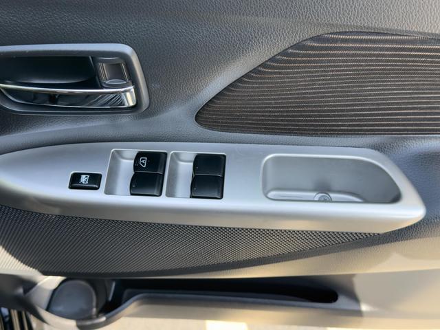 デイズ ハイウェイスター　Ｇ　運転席・助手席エアバックエアバック　ＡＢＳ　盗難防止システム　衝突安全ボディ　キーレス　スマートキー　アイドリングストップ　ＨＩＤ　ベンチシート　バックカメラ　全周囲カメラ（20枚目）