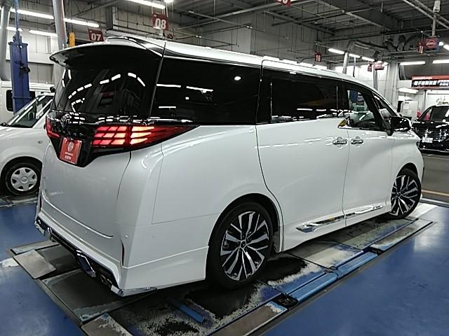 アルファード Ｚ　ワンオーナー　サンルーフ　革シート　両側電動スライド　キーレス　フルセグ　ナビ＆ＴＶ　２０アルミホイール　乗車定員７人　エアバッグ　電動シート　オートマ　フル装備　助手席エアバッグ　ＥＴＣ（3枚目）