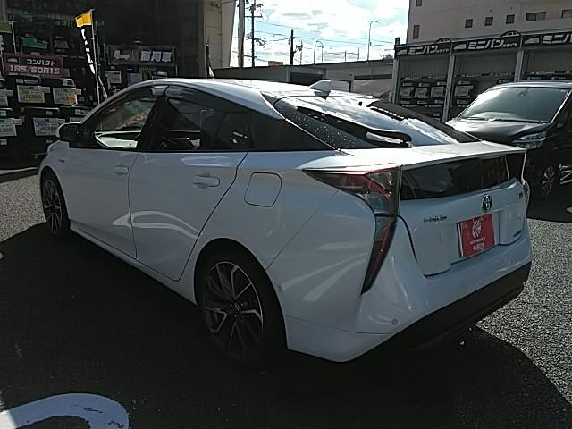 プリウス Aプレミアム 革シート キーレス フルセグ ナビ&TV 18アルミホイール エアバッグ 電動シート オートマ ディーラー車 フル装備 ETC バックカメラ スマートキー シートヒーター(18枚目)