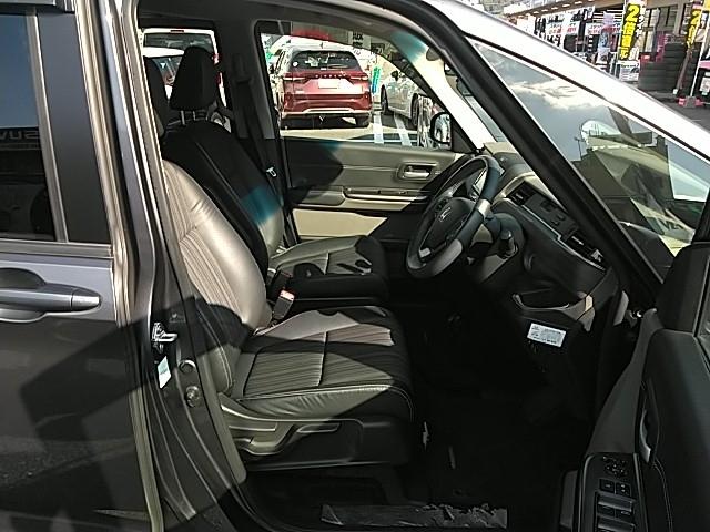 フリードハイブリッド ハイブリッド・EX ワンオーナー 両側電動スライド キーレス フルセグ ナビ&TV 15アルミホイール エアバッグ フル装備 衝突被害軽減システム ETC バックカメラ スマートキー シートヒーター(10枚目)