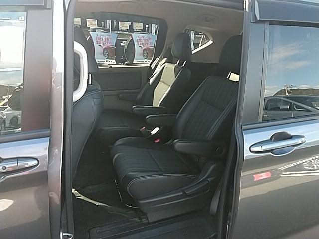 フリードハイブリッド ハイブリッド・EX ワンオーナー 両側電動スライド キーレス フルセグ ナビ&TV 15アルミホイール エアバッグ フル装備 衝突被害軽減システム ETC バックカメラ スマートキー シートヒーター(13枚目)