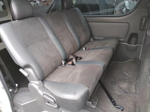 ハイエースバン スーパーＧＬ　ダークプライムＩＩ　ワンオーナー　両側電動スライド　キーレス　フルセグ　ナビ＆ＴＶ　エアバッグ　オートマ　ディーラー車　フル装備　衝突被害軽減システム　ＥＴＣ　バックカメラ　スマートキー（12枚目）