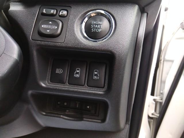 ハイエースバン スーパーＧＬ　ダークプライムＩＩ　ワンオーナー　両側電動スライド　キーレス　フルセグ　ナビ＆ＴＶ　エアバッグ　オートマ　ディーラー車　フル装備　衝突被害軽減システム　ＥＴＣ　バックカメラ　スマートキー（17枚目）