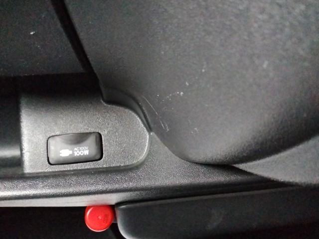 ハイエースバン スーパーＧＬ　ダークプライムＩＩ　ワンオーナー　両側電動スライド　キーレス　フルセグ　ナビ＆ＴＶ　エアバッグ　オートマ　ディーラー車　フル装備　衝突被害軽減システム　ＥＴＣ　バックカメラ　スマートキー（21枚目）