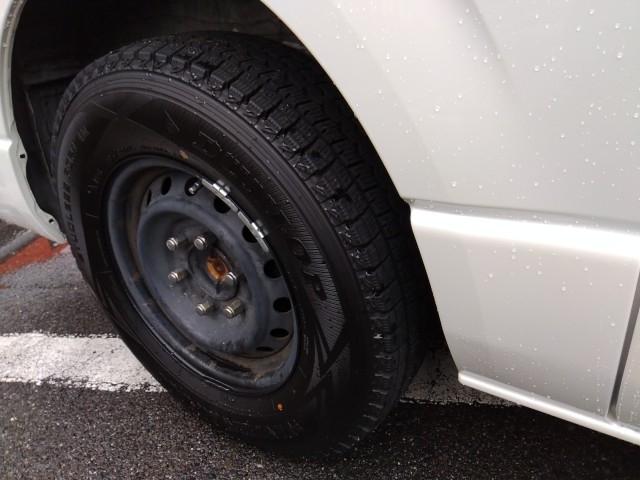 ハイエースバン スーパーＧＬ　ダークプライムＩＩ　ワンオーナー　両側電動スライド　キーレス　フルセグ　ナビ＆ＴＶ　エアバッグ　オートマ　ディーラー車　フル装備　衝突被害軽減システム　ＥＴＣ　バックカメラ　スマートキー（25枚目）