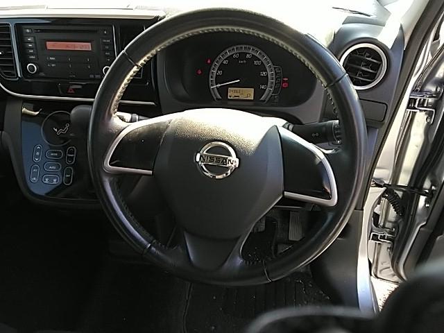 デイズルークス Ｘ　Ｖセレクション　ワンオーナー　両側電動スライド　キーレス　エアバッグ　オートマ　ディーラー車　フル装備　衝突被害軽減システム　バックカメラ　スマートキー（8枚目）