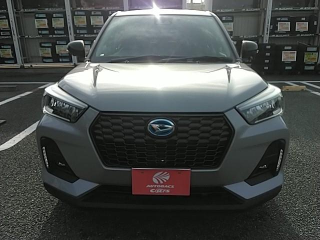 ロッキー プレミアムＧ　ＨＥＶ　ワンオーナー　キーレス　フルセグ　ナビ＆ＴＶ　１７アルミホイール　エアバッグ　オートマ　ディーラー車　フル装備　衝突被害軽減システム　ＥＴＣ　バックカメラ　スマートキー　シートヒーター（4枚目）