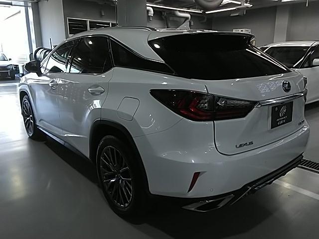 RX RX300 Fスポーツ サンルーフ 革シート キーレス フルセグ ナビ&TV 20アルミホイール エアバッグ 電動シート オートマ フル装備 安全装備 助手席エアバッグ サイドエアバッグ 衝突被害軽減システム ETC(3枚目)