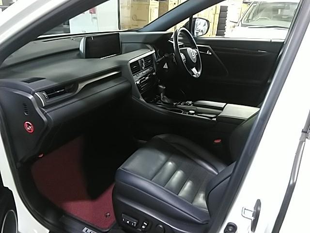 RX RX300 Fスポーツ サンルーフ 革シート キーレス フルセグ ナビ&TV 20アルミホイール エアバッグ 電動シート オートマ フル装備 安全装備 助手席エアバッグ サイドエアバッグ 衝突被害軽減システム ETC(11枚目)