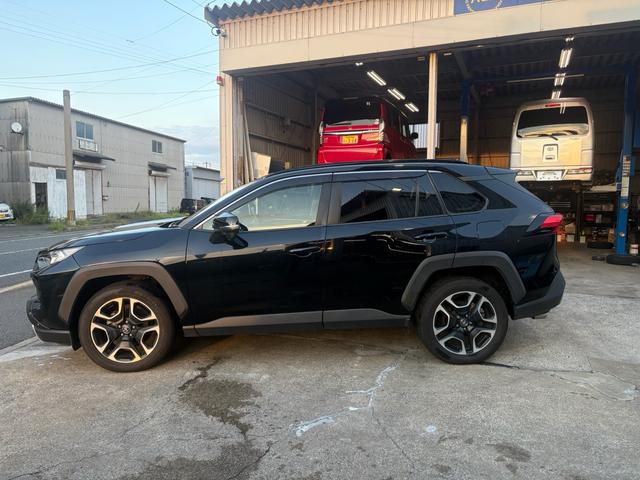 RAV4 アドベンチャー(3枚目)