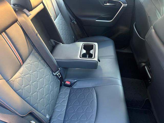 RAV4 アドベンチャー(16枚目)