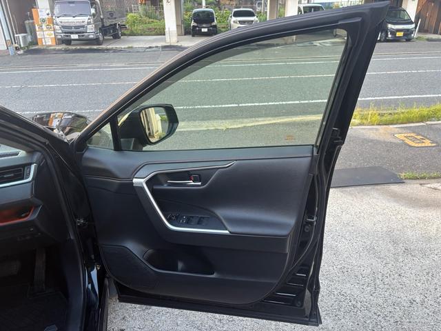 RAV4 アドベンチャー(18枚目)