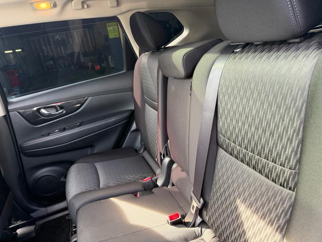 �㕔���Ȃ����R�A�Y��E�����Ɏd�グ�Ă���܂��B�������Y��Ȃ��Ԃ͋C�������ǂ��ł����A�R���f�B�V�����̂����Ԃ������ł��B�O�̃��[�U�[�����J�Ɏg���Ă����؋��ł��B