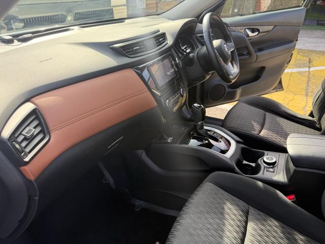 �V�[�g��ԗǍD�ł��A�L���C��Ȃǂ�����܂���B