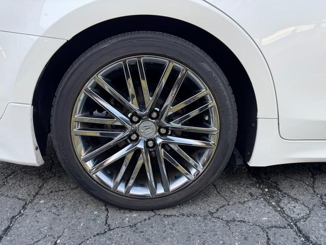 �P�W�C���`�X�p�b�^�����O�A���~�z�C�[��