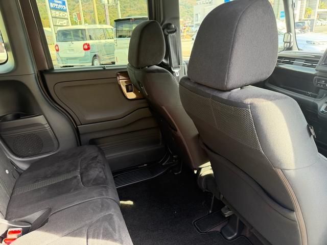 �㕔���Ȃ����R�A�Y��E�����Ɏd�グ�Ă���܂��B�������Y��Ȃ��Ԃ͋C�������ǂ��ł����A�R���f�B�V�����̂����Ԃ������ł��B�O�̃��[�U�[�����J�Ɏg���Ă����؋��ł��B