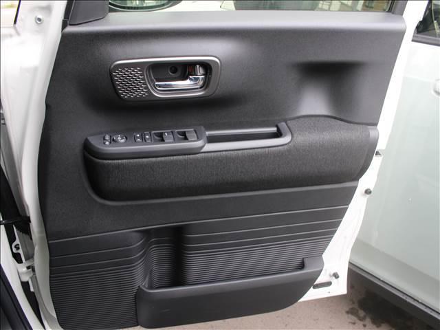 Ｎ－ＢＯＸカスタム ベースグレード　届出済み未使用車　衝突被害軽減ブレーキ　スマートキー　アイドリングストップ　障害物センサー　レーンキープアシスト　オートマチックハイビーム　シートヒーター　両側スライド片側電動スライドドア　盗難防止（44枚目）