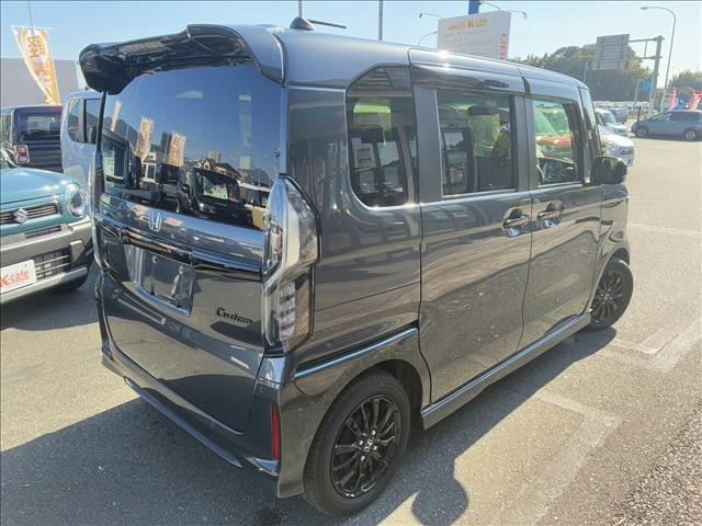 Ｎ－ＢＯＸカスタム Ｌ　スタイル＋ブラック　Ｈｏｎｄａ　ＳＥＮＳＩＮＧ　ナビ・バックカメラ　スマートキー　両側電動スライドドア　アイドリングストップ　ＥＴＣ　ＥＣＳ　クリアランスソナー　ドライブレコーダー　ＬＥＤヘッドライト（3枚目）
