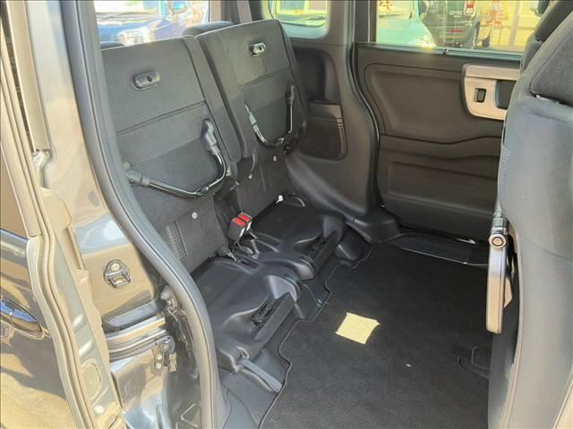 Ｎ－ＢＯＸカスタム Ｌ　スタイル＋ブラック　Ｈｏｎｄａ　ＳＥＮＳＩＮＧ　ナビ・バックカメラ　スマートキー　両側電動スライドドア　アイドリングストップ　ＥＴＣ　ＥＣＳ　クリアランスソナー　ドライブレコーダー　ＬＥＤヘッドライト（10枚目）