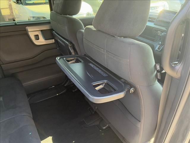 Ｎ－ＢＯＸカスタム Ｌ　スタイル＋ブラック　Ｈｏｎｄａ　ＳＥＮＳＩＮＧ　ナビ・バックカメラ　スマートキー　両側電動スライドドア　アイドリングストップ　ＥＴＣ　ＥＣＳ　クリアランスソナー　ドライブレコーダー　ＬＥＤヘッドライト（19枚目）