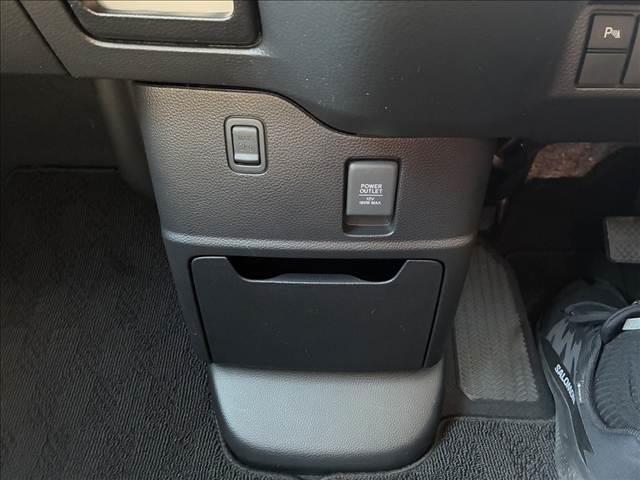 Ｎ－ＢＯＸカスタム Ｌ　スタイル＋ブラック　Ｈｏｎｄａ　ＳＥＮＳＩＮＧ　ナビ・バックカメラ　スマートキー　両側電動スライドドア　アイドリングストップ　ＥＴＣ　ＥＣＳ　クリアランスソナー　ドライブレコーダー　ＬＥＤヘッドライト（30枚目）