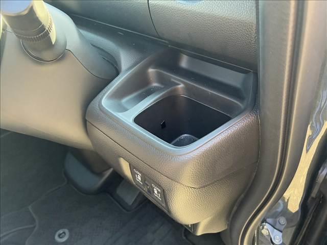 Ｎ－ＢＯＸカスタム Ｌ　スタイル＋ブラック　Ｈｏｎｄａ　ＳＥＮＳＩＮＧ　ナビ・バックカメラ　スマートキー　両側電動スライドドア　アイドリングストップ　ＥＴＣ　ＥＣＳ　クリアランスソナー　ドライブレコーダー　ＬＥＤヘッドライト（48枚目）