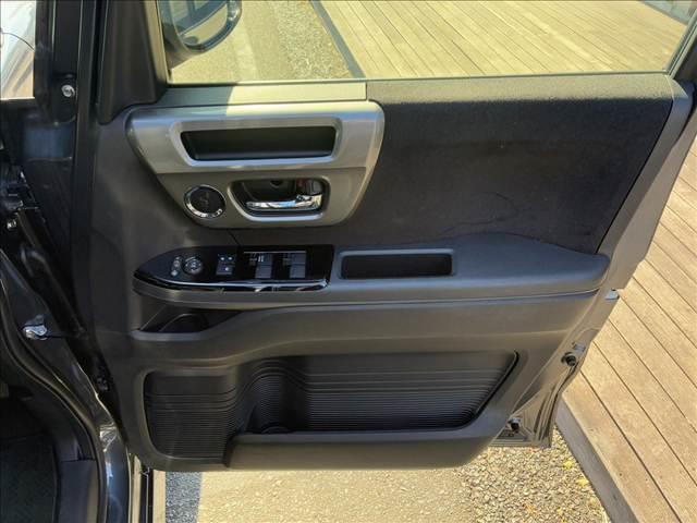 Ｎ－ＢＯＸカスタム Ｌ　スタイル＋ブラック　Ｈｏｎｄａ　ＳＥＮＳＩＮＧ　ナビ・バックカメラ　スマートキー　両側電動スライドドア　アイドリングストップ　ＥＴＣ　ＥＣＳ　クリアランスソナー　ドライブレコーダー　ＬＥＤヘッドライト（50枚目）