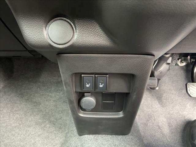 ハスラー ハイブリッドＧ　衝突被害軽減ブレーキ　車線逸脱防止装置　スマートキー　クリアランスソナー　アイドリングストップ　ＡＣＣ　ＥＣＳ　シートヒーター　ＬＥＤヘッドライト（22枚目）