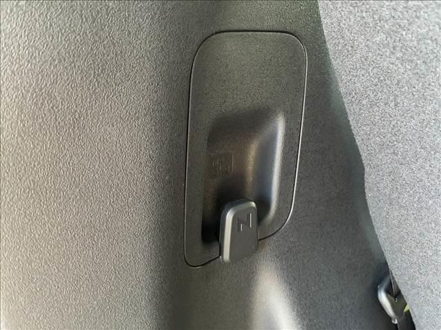 Ｎ－ＢＯＸカスタム ベースグレード　Ｈｏｎｄａ　ＳＥＮＳＩＮＧ　両側スライド片側電動ドア　スマートキー　シートヒーター　ＡＣＣ　ＥＣＳ　ＬＥＤヘッドライト（8枚目）