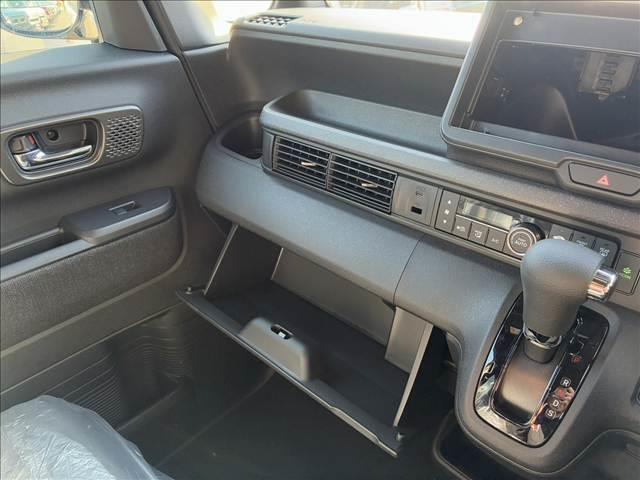 Ｎ－ＢＯＸカスタム ベースグレード　Ｈｏｎｄａ　ＳＥＮＳＩＮＧ　両側スライド片側電動ドア　スマートキー　シートヒーター　ＡＣＣ　ＥＣＳ　ＬＥＤヘッドライト（32枚目）