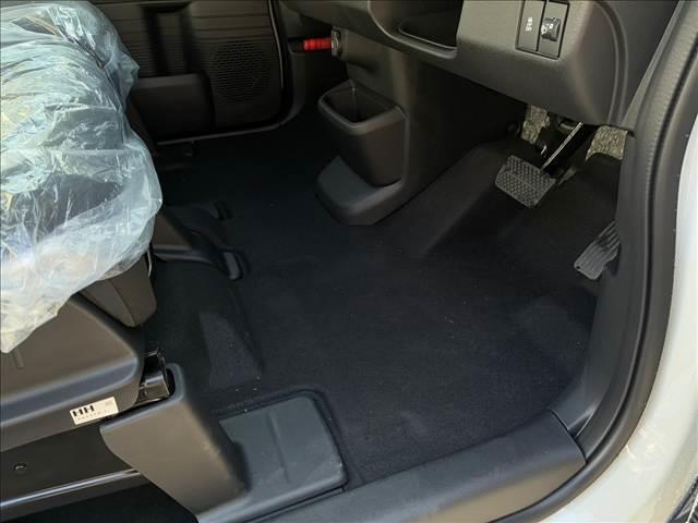 Ｎ－ＢＯＸカスタム ベースグレード　Ｈｏｎｄａ　ＳＥＮＳＩＮＧ　両側スライド片側電動ドア　スマートキー　シートヒーター　ＡＣＣ　ＥＣＳ　ＬＥＤヘッドライト（47枚目）