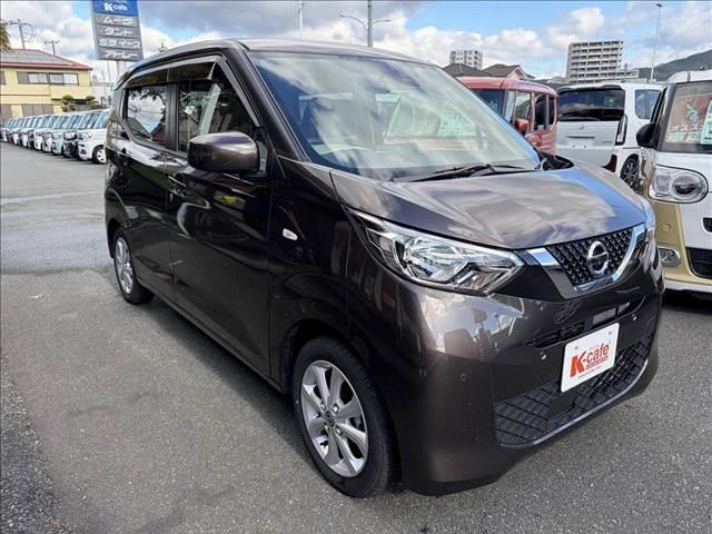 デイズ Ｘ　衝突被害軽減ブレーキ　バックカメラ　スマートキー　クリアランスソナー　アイドリングストップ　ドライブレコーダー　ＣＤプレーヤー（5枚目）