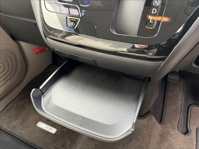 デイズ Ｘ　衝突被害軽減ブレーキ　バックカメラ　スマートキー　クリアランスソナー　アイドリングストップ　ドライブレコーダー　ＣＤプレーヤー（21枚目）