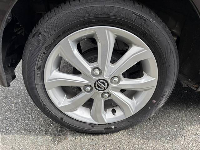 デイズ Ｘ　衝突被害軽減ブレーキ　バックカメラ　スマートキー　クリアランスソナー　アイドリングストップ　ドライブレコーダー　ＣＤプレーヤー（33枚目）