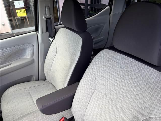 デイズ Ｘ　衝突被害軽減ブレーキ　バックカメラ　スマートキー　クリアランスソナー　アイドリングストップ　ドライブレコーダー　ＣＤプレーヤー（44枚目）