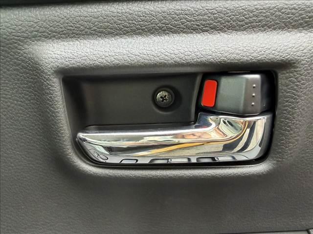 ハスラー ハイブリッドＸ　衝突被害軽減ブレーキ　車線逸脱防止装置　スマートキー　クリアランスソナー　アイドリングストップ　ＡＣＣ　ＥＣＳ　シートヒーター　ＬＥＤヘッドライト（22枚目）