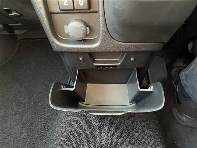 ソリオバンディット ハイブリッドＭＶ　純正フルセグナビ　バックカメラ　スマートキー　両側電動スライドドア　衝突被害軽減ブレーキ　車線逸脱防止装置　クリアランスソナー　ＥＣＳ　シートヒーター　ＬＥＤヘッドライト（38枚目）