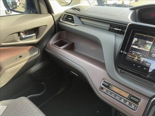 ソリオバンディット ハイブリッドＭＶ　純正フルセグナビ　バックカメラ　スマートキー　両側電動スライドドア　衝突被害軽減ブレーキ　車線逸脱防止装置　クリアランスソナー　ＥＣＳ　シートヒーター　ＬＥＤヘッドライト（39枚目）