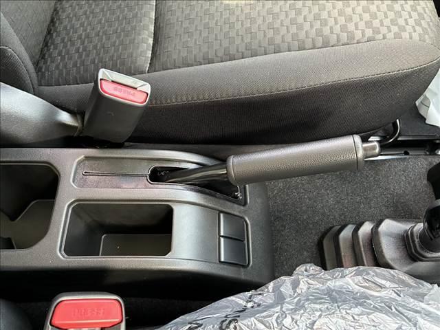 ジムニー ＸＧ　衝突被害軽減ブレーキ　車線逸脱防止装置　クリアランスソナー　ヒルディセントコントロール　アイドリングストップ　ＥＣＳ　ＡＣＣ（19枚目）