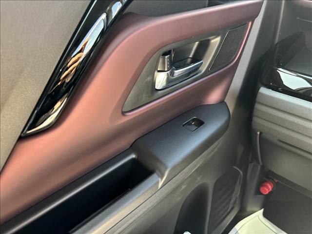 スペーシアカスタム ハイブリッドＸＳ　両側電動スライドドア　衝突被害軽減ブレーキ　スマートキー　クリアランスソナー　アイドリングストップ　ＥＣＳ　シートヒーター　ヘッドアップディスプレイ　サーキュレーター　ＬＥＤヘッドライト（36枚目）