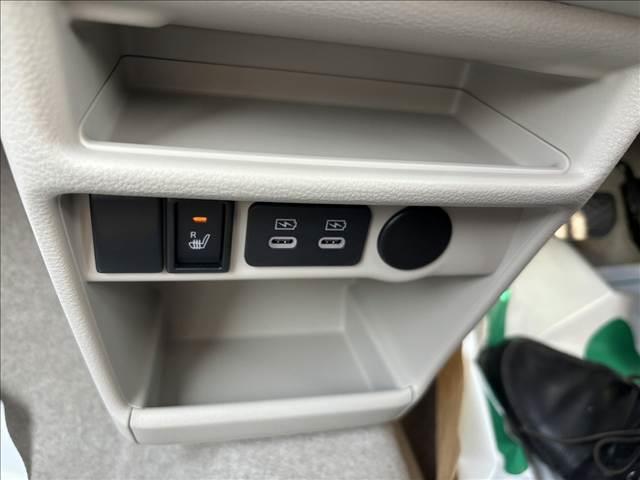 アルトラパン ハイブリッドＧ　衝突被害軽減ブレーキ　車線逸脱防止装置　スマートキー　クリアランスソナー　アイドリングストップ　シートヒーター　ＥＣＳ（28枚目）