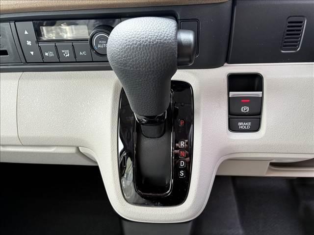 Ｎ－ＢＯＸ ベースグレード　Ｈｏｎｄａ　ＳＥＮＳＩＮＧ　両側スライド片側電動ドア　スマートキー　シートヒーター　ＡＣＣ　ＥＣＳ　ＬＥＤヘッドライト（23枚目）