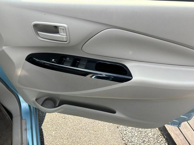 eKワゴン M e-アシスト 衝突被害軽減ブレーキ アイドリングストップ ベンチシート 衝突安全ボディ 寒冷地仕様 シートヒーター 横滑り防止装置 エアコン パワーステアリング パワーウィンドウ ABS 運転席エアバッグ(5枚目)