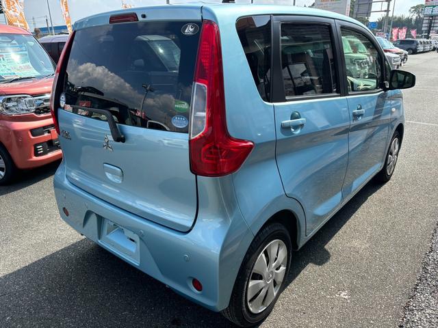 eKワゴン M e-アシスト 衝突被害軽減ブレーキ アイドリングストップ ベンチシート 衝突安全ボディ 寒冷地仕様 シートヒーター 横滑り防止装置 エアコン パワーステアリング パワーウィンドウ ABS 運転席エアバッグ(16枚目)