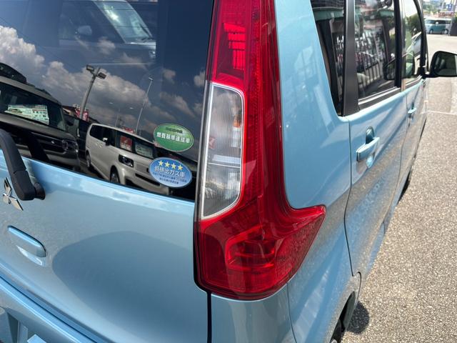 eKワゴン M e-アシスト 衝突被害軽減ブレーキ アイドリングストップ ベンチシート 衝突安全ボディ 寒冷地仕様 シートヒーター 横滑り防止装置 エアコン パワーステアリング パワーウィンドウ ABS 運転席エアバッグ(30枚目)