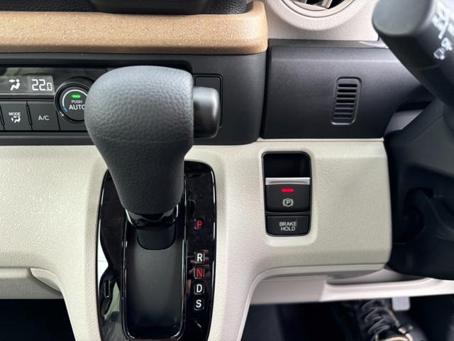 Ｎ－ＢＯＸ ベースグレード　Ｈｏｎｄａ　ＳＥＮＳＩＮＧ　両側スライド片側電動ドア　スマートキー　ＬＥＤヘッドライト（13枚目）