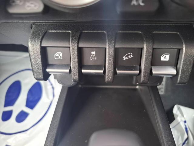 ジムニー ＸＣ　４ＡＴ　４ＷＤ　届出済未使用車（11枚目）