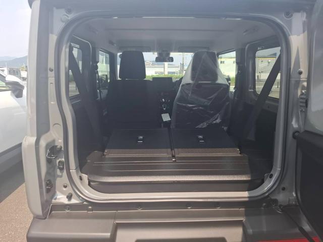 ジムニー ＸＣ　４ＡＴ　４ＷＤ　届出済未使用車（13枚目）